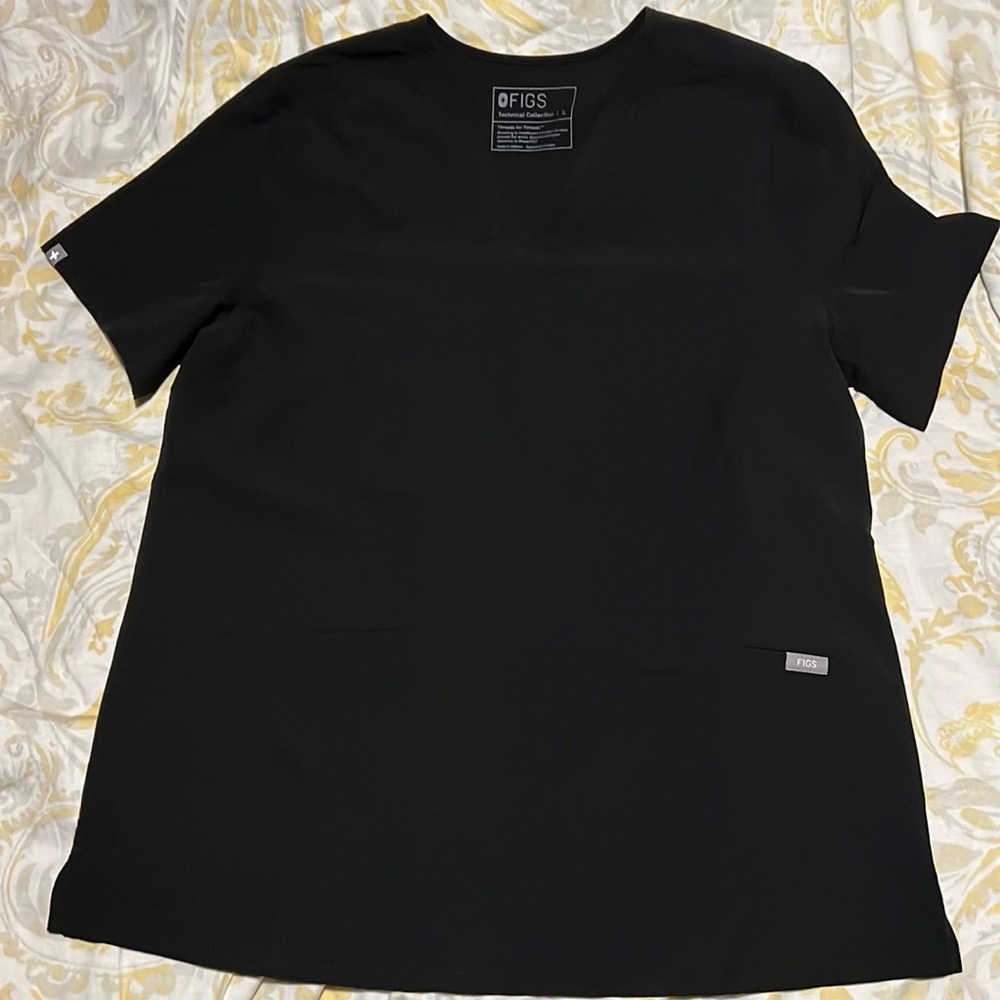 Figs scrub top